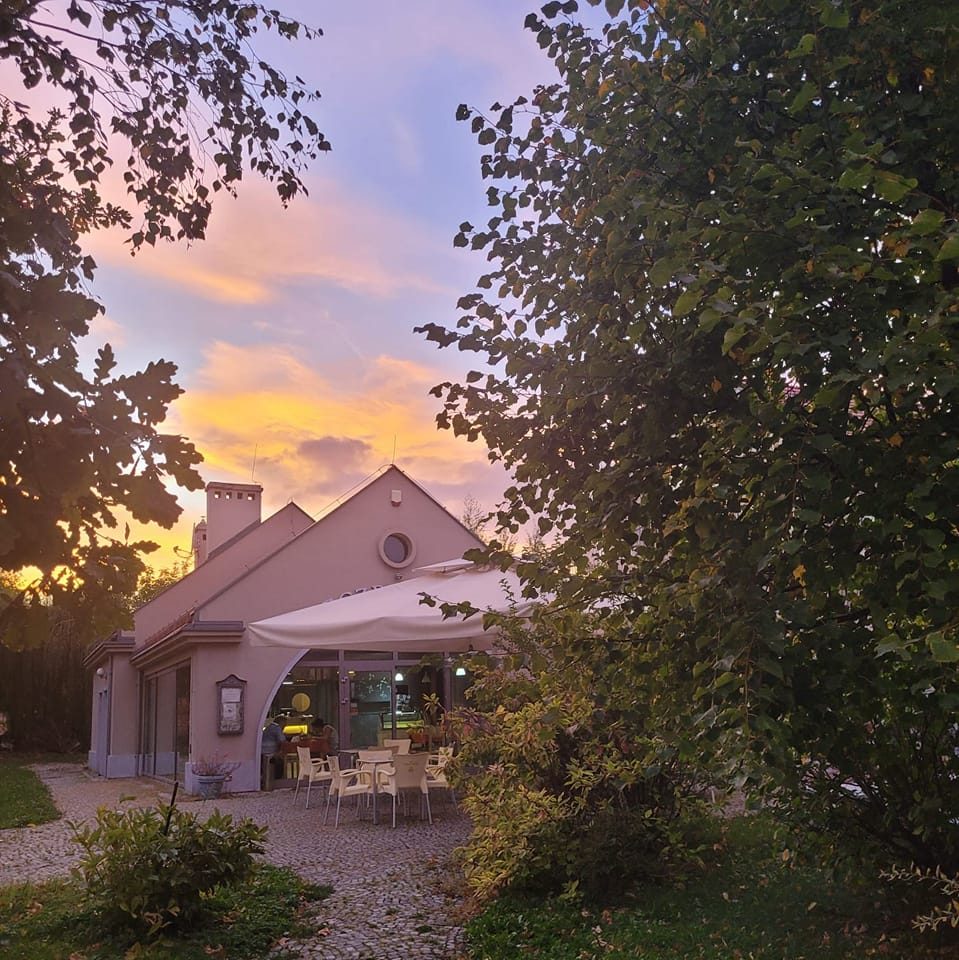 Szczere Pole  z Ogrodem